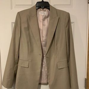 Women’s Size 6 Calvin Klein Blazer